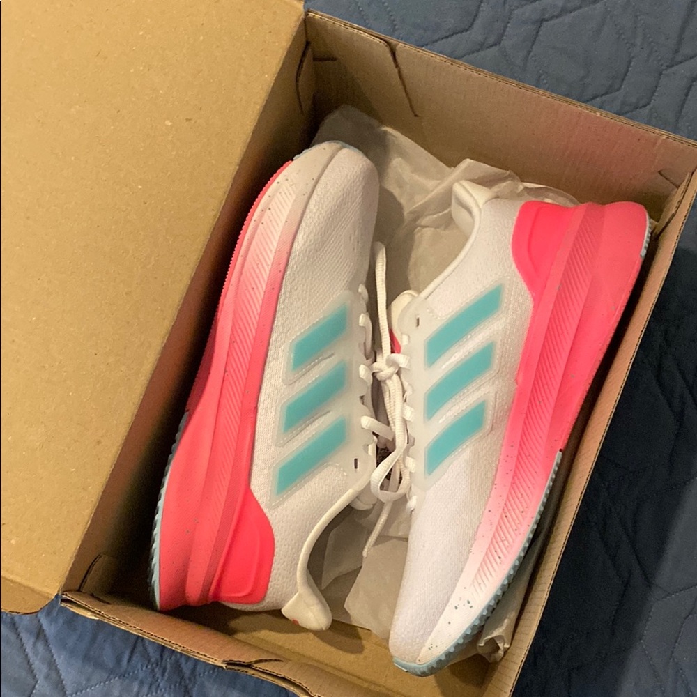 Adidas Ultra Run 5J Running Shoe - Picture 9 of 9
